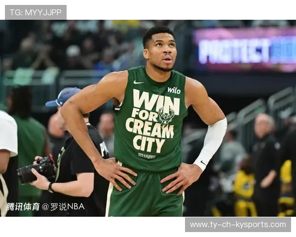 字母哥低调参加教堂活动，被称为“朴实巨星”